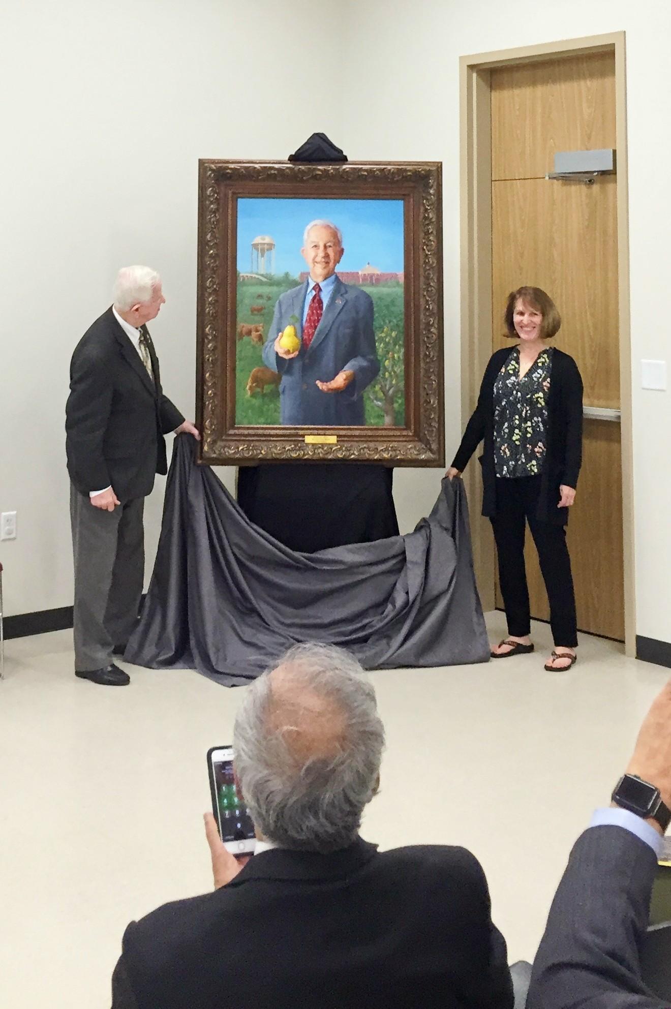 Pearland Mayor’s Portrait Unveiling